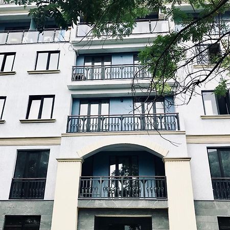 Style Apartments By Happy Place Tbilisi Eksteriør billede